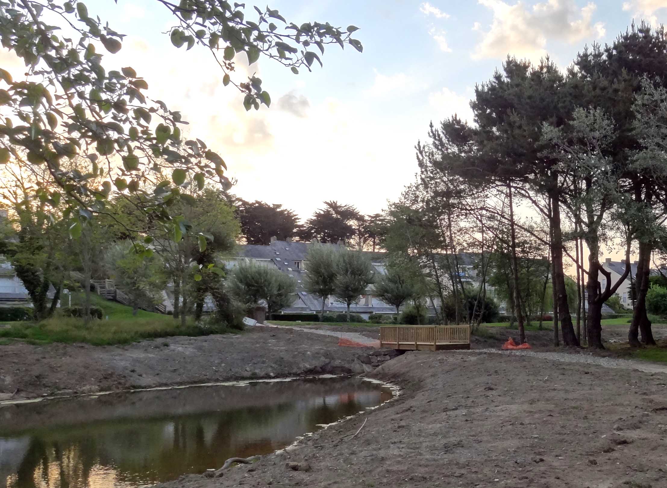 petit pont sur la noue Est